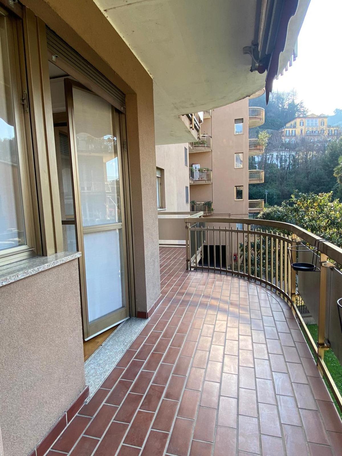 The Little Duck - Modern Apartment With Balcony كومو المظهر الخارجي الصورة